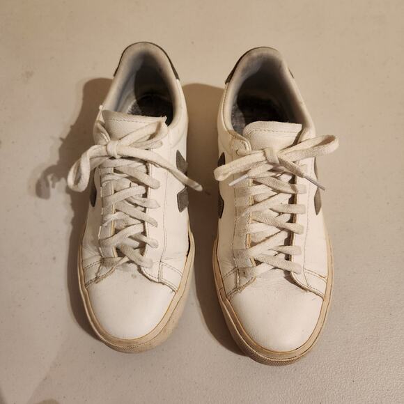 VEJA Campo Women's Sz US 10/ EU 41 White Khaki Leather Low Top Sneakers - Picture 3 of 10